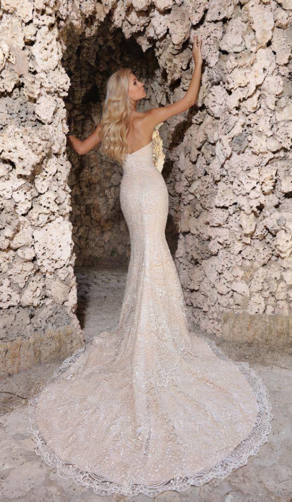Hochzeit - Wedding Dress Inspiration - Ashley & Justin Bride