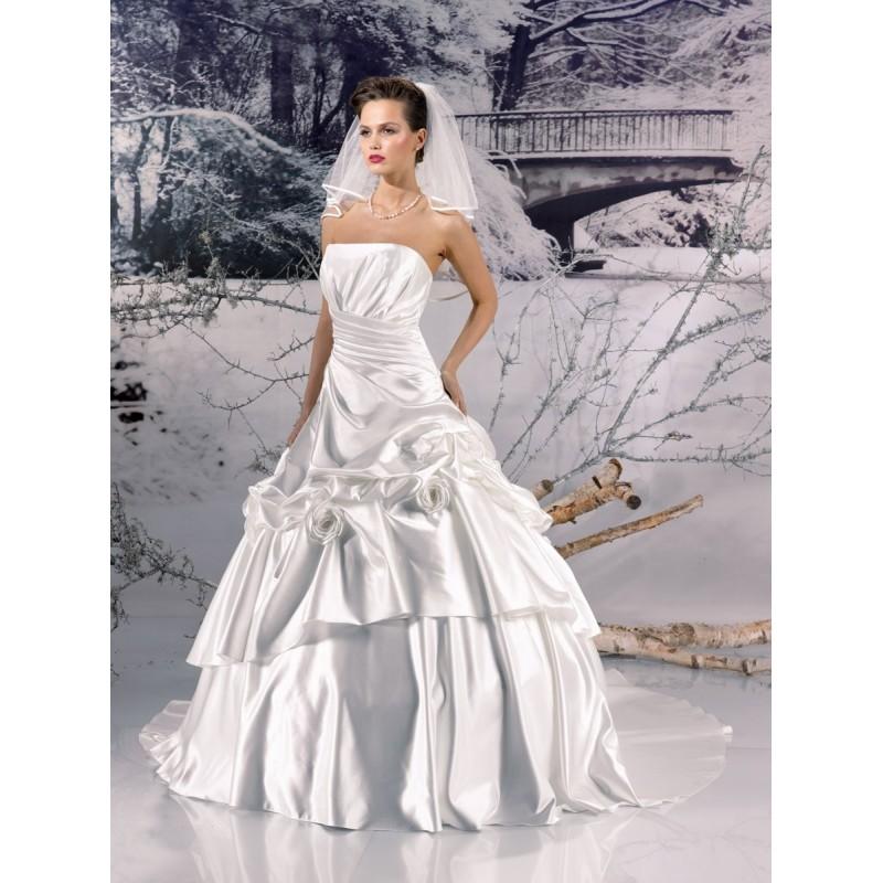 Wedding - Miss Paris, 133-09 ivoire - Superbes robes de mariée pas cher 