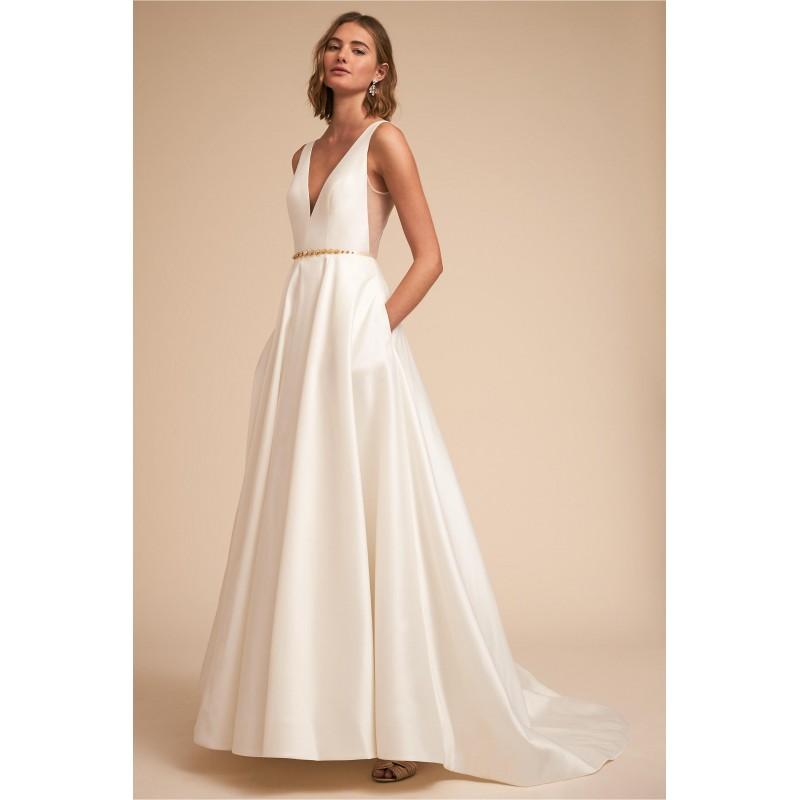 Mariage - BHLDN Spring/Summer 2018 Octavia Simple Chapel Train Ivory Aline V-Neck Sleeveless with Sash Satin Bridal Gown - Charming Wedding Party Dresses