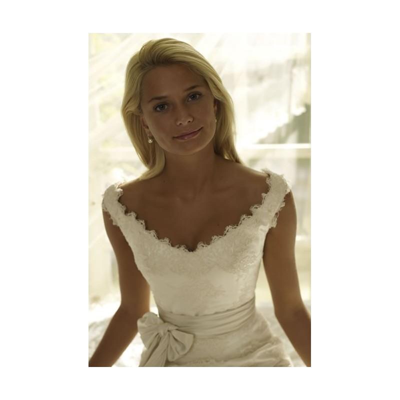 Hochzeit - Phillipa Lepley Style 112 -  Designer Wedding Dresses