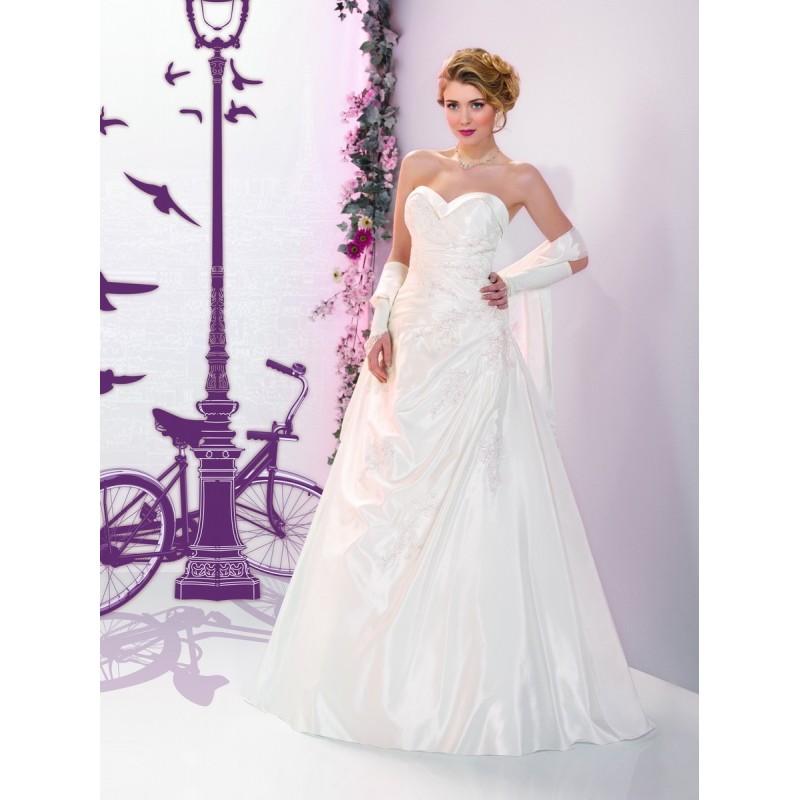 Wedding - Robes de mariée Miss Paris 2016 - 163-01 - Superbe magasin de mariage pas cher