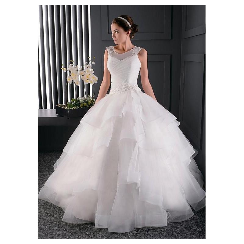Hochzeit - Gorgeous Organza Jewel Neckline Ball Gown Wedding Dress with Beaded Lace Appliques - overpinks.com