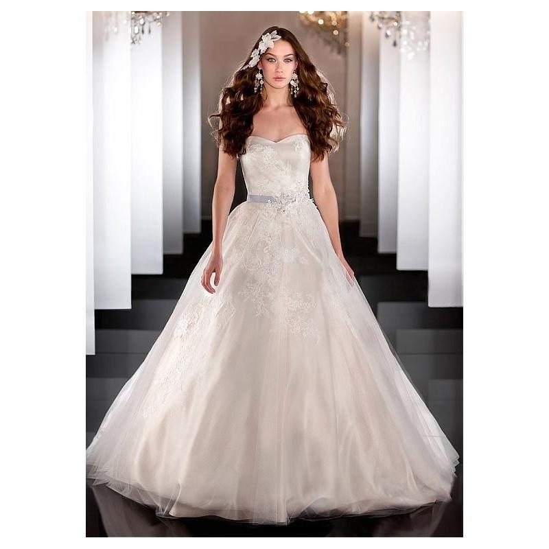 Gorgeous Tulle Satin A line Sweetheart Neckline Wedding Dress With Lace Appliques Beadings