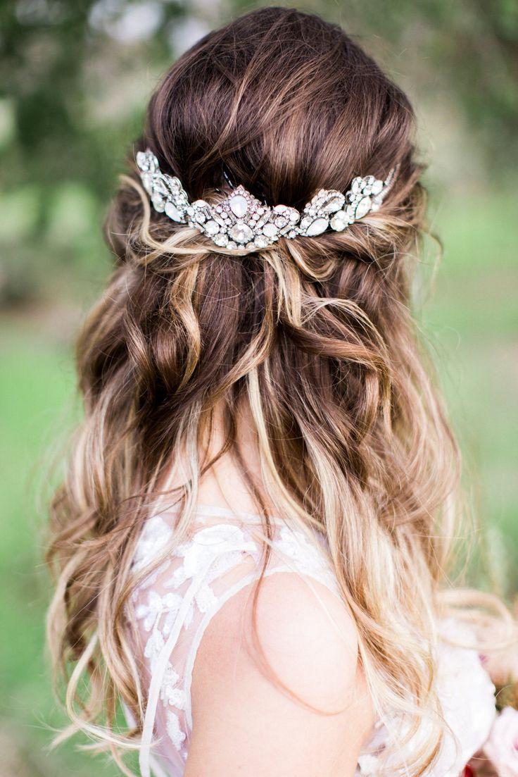 Wedding - Bridal Beauty Wedding Inspiration In The Woods