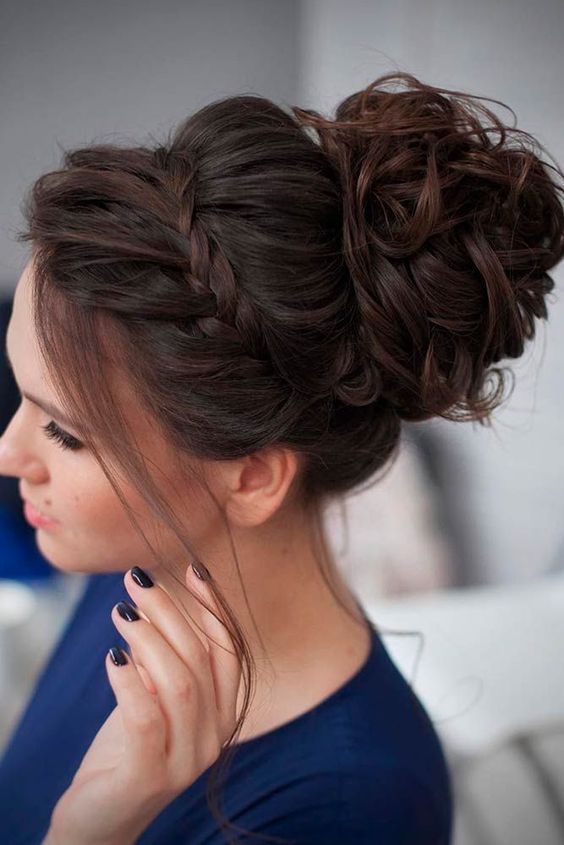 Wedding - Beauty Basics: Best Hairstyles And Makeup For Your Face Shape