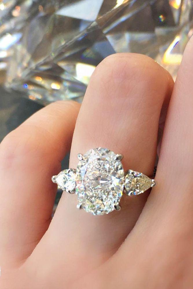 زفاف - 24 Oval Engagement Rings As A Way To Get More Sparkle