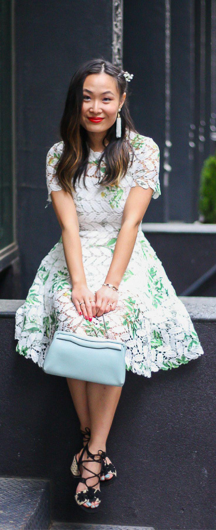Свадьба - How To Look Feminine: White Crochet Dress