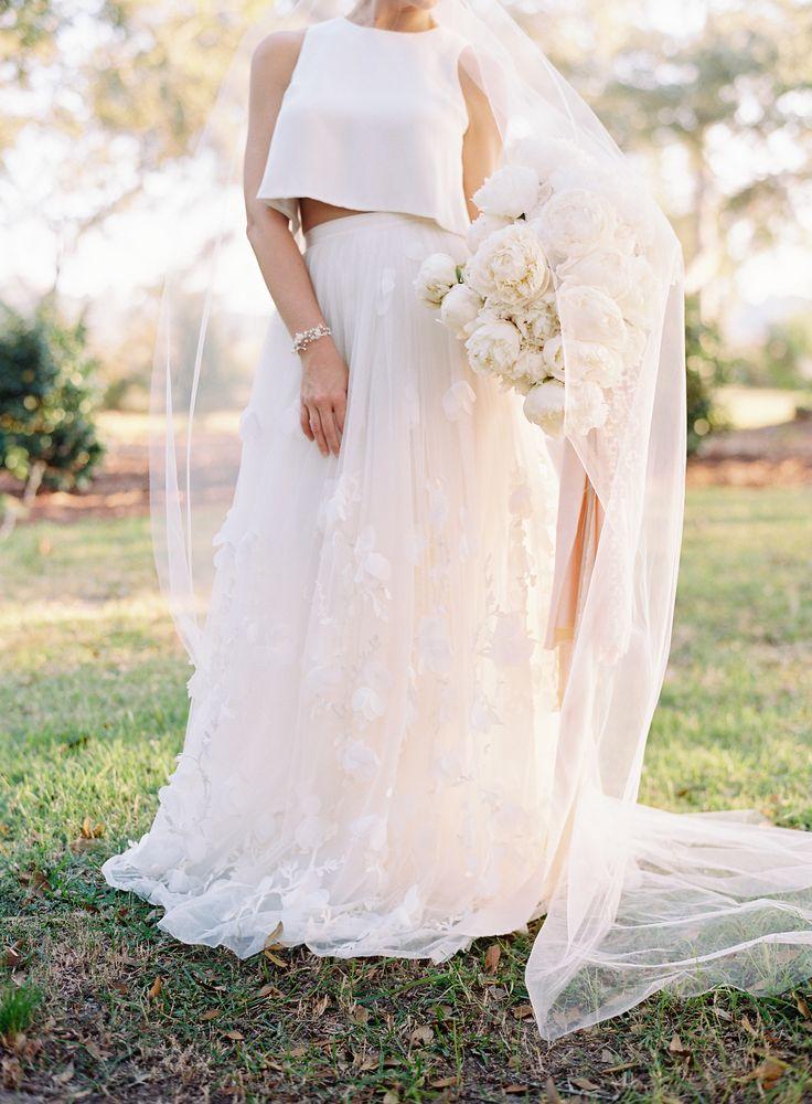 Свадьба - Stylish Southern Bridal Inspiration With A Twist