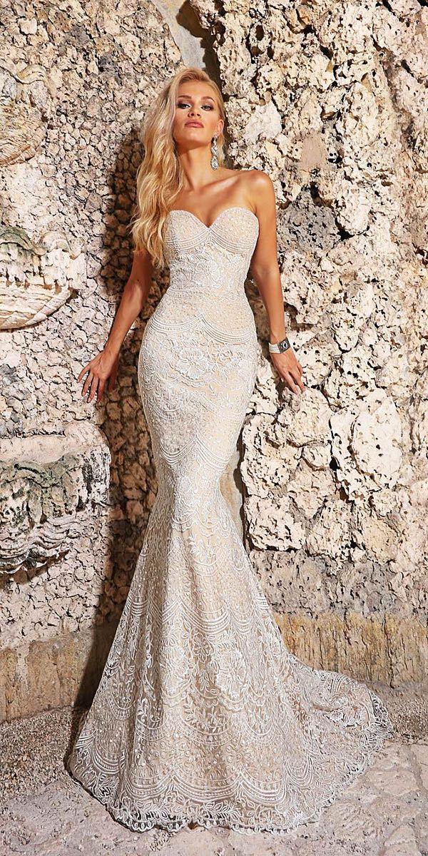 Hochzeit - 24 Romantic Bridal Gowns Perfect For Any Love Story