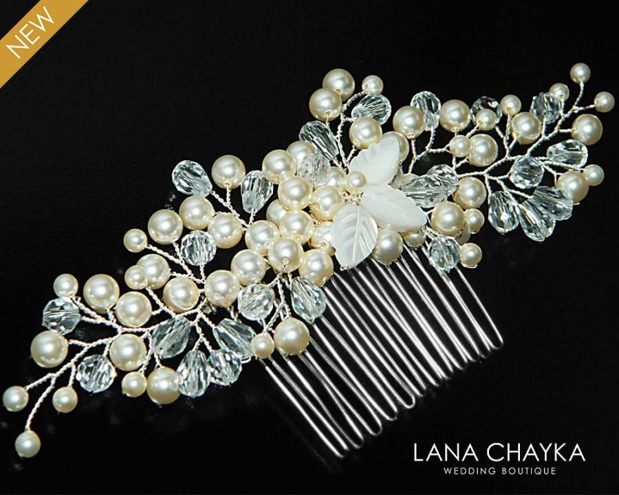 Свадьба - Pearl Crystal Bridal Hair Comb, Wedding Floral Hair Comb, Swarovski Ivory Pearl Hair Piece, Crystal Pearl Headpiece, Bridal Hair Jewelry - $33.80 USD