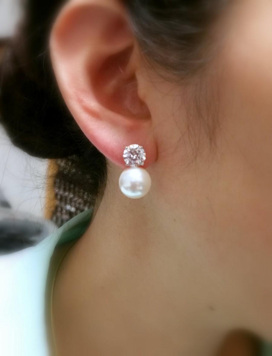 Mariage - Bridal earrings bridesmaid gift wedding jewelry swarovski round 12mm white or cream pearl on cubic zirconia solitaire round post earrings