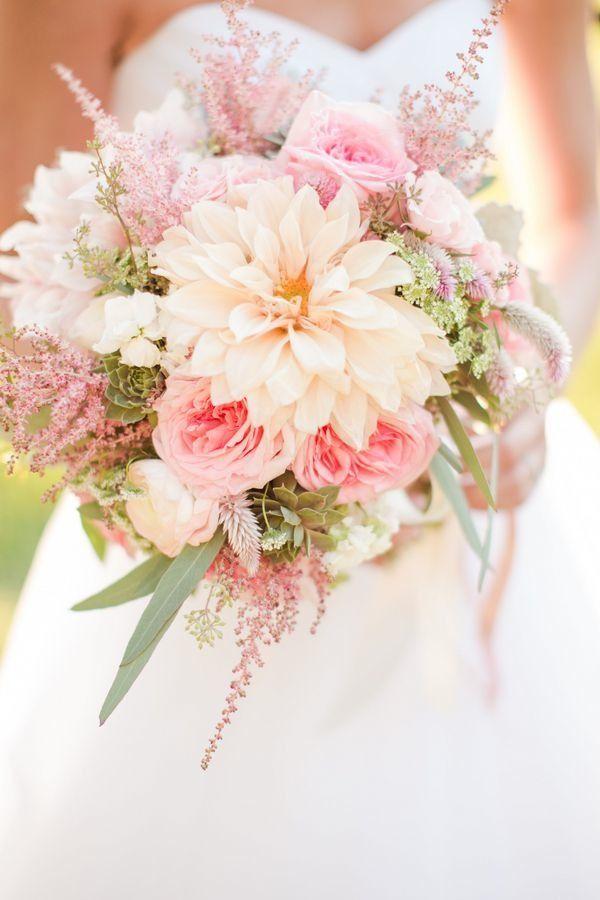 Hochzeit - 20 Lovely Soft Pink Wedding Bouquets