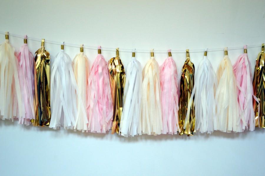 زفاف - wedding tassel garland // Bubbly bar Garland // Pink and Gold // Bridal Shower Decor // Wedding Decor
