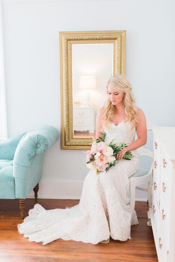 Wedding - Kelly And Kevin's Plantation Wedding With A Neutral Palette