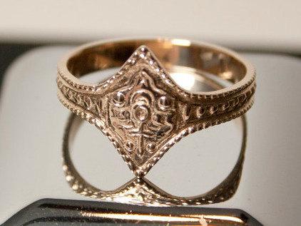 Mariage - Ring of Favor and Protection