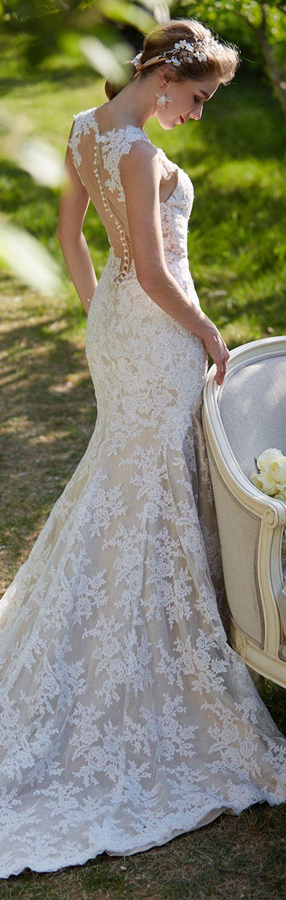 زفاف - Mermaid / Trumpet Plunging Neckline Court Train Lace Wedding Dress With Appliques Button By LAN TING BRIDE®