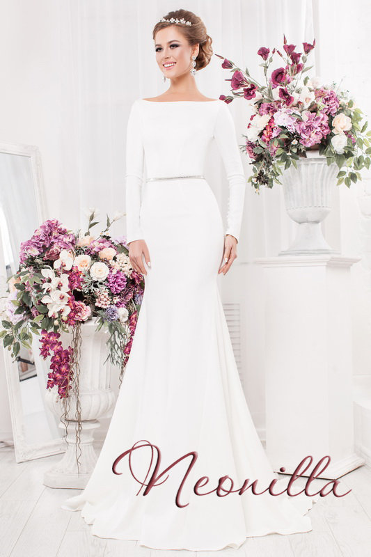 Mariage - Light Ivory Wedding Dress, Sexy Wedding Dress, Long Sleeve Wedding Dress, Long Sleeve Dress, Open back wedding dress, Romantic Wedding Dress