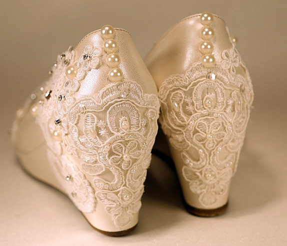 زفاف - Wedding Shoes, Lower Wedge , Shoes, Ivory wedges, Closed Toe Wedges, Shoes with Lace , Bridal Shoes, Bridal  Wedges , High Heels, Low heels