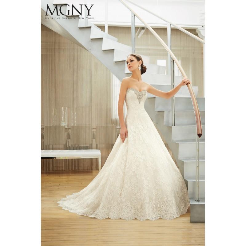 Свадьба - NAOMI 51103 -  Designer Wedding Dresses