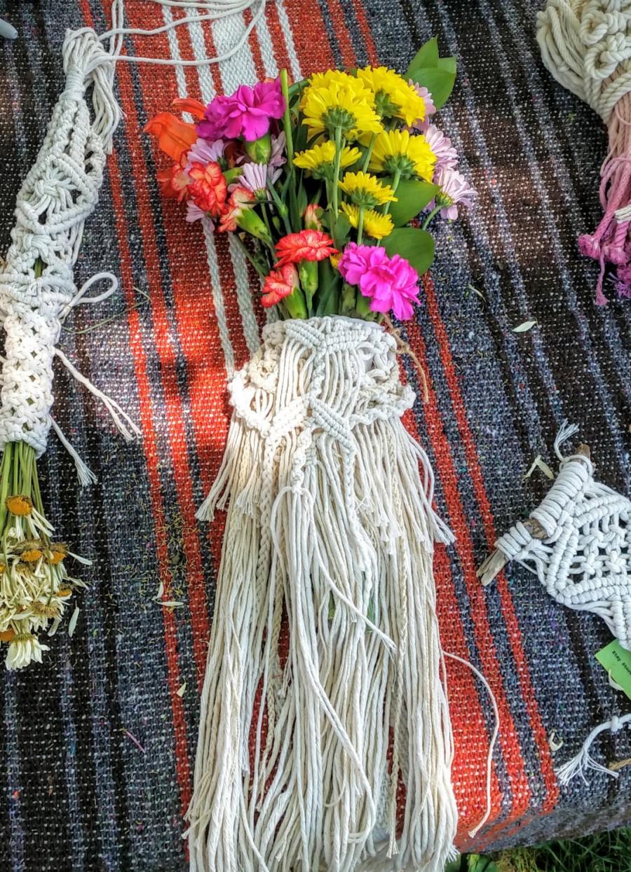 Wedding - Macrame Wedding Bouquet Wrap / Woven Bridal Flower Holder / Mini Macrame Wall Hanging