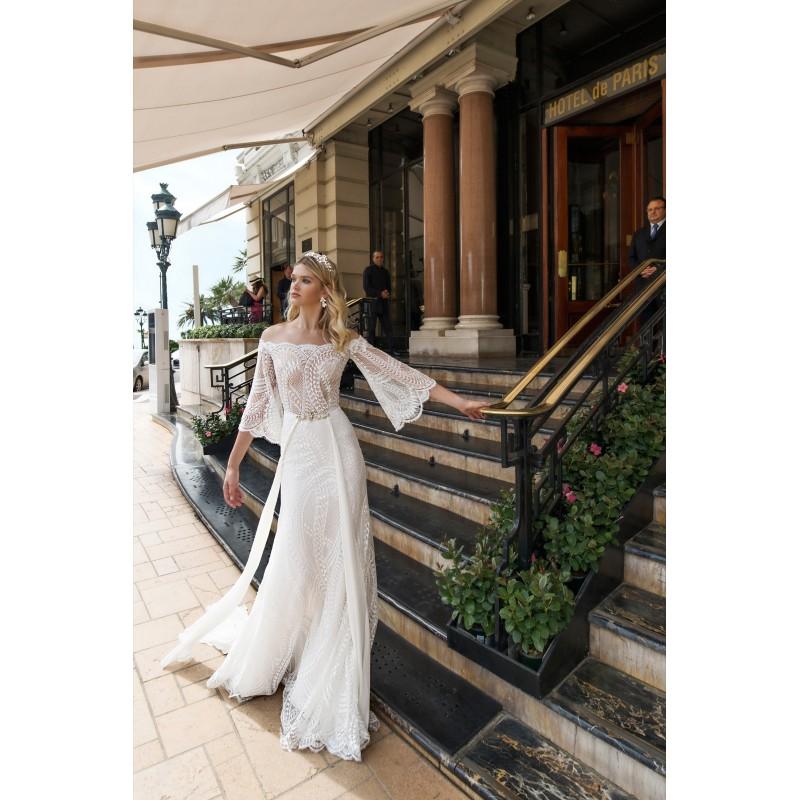 زفاف - Alessandra Rinaudo 2017 Bria Ivory with Sash Lace Sweep Train Vogue Aline Illusion Flare Sleeves Wedding Gown - Stunning Cheap Wedding Dresses