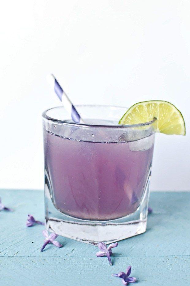 Hochzeit - Spring Flowers Cocktail With Lilac Syrup