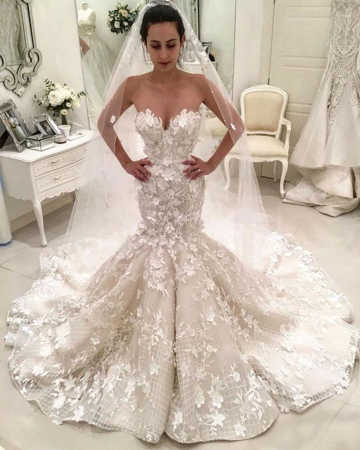 Свадьба - Beautiful Wedding Dresses Would Look Glamorous On All Sorts Of Brides-To-Be