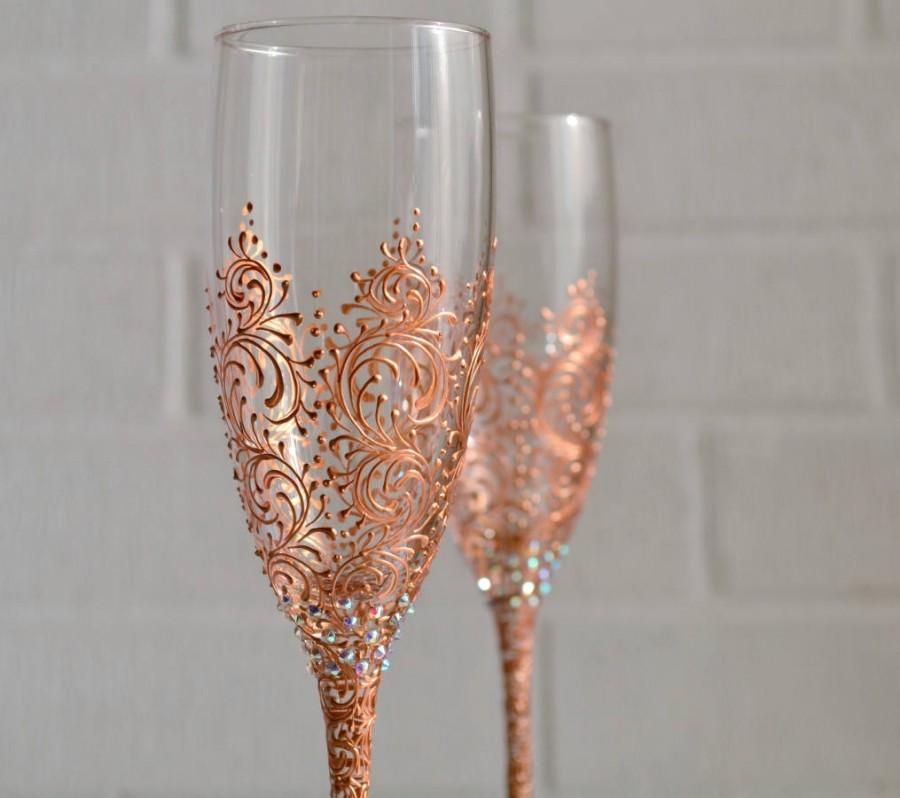 Mariage - Rose Gold Wedding Champagne Flutes, Wedding Champagne Glasses, Rose Gold Toasting Flutes, Gold Wedding Set of 2, Personalized Wedding Decor
