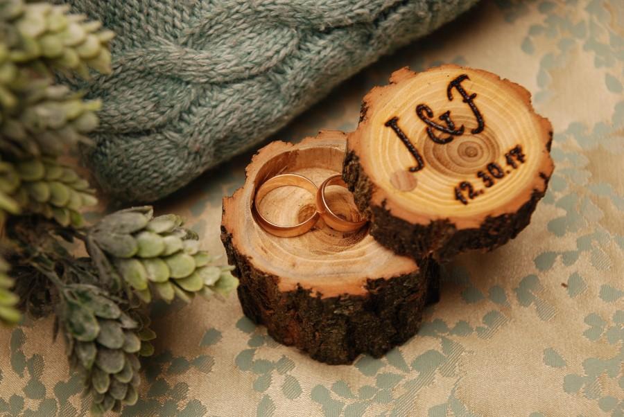 Wedding - Wood rings box. Rustic wedding box. Rustic ring box. Ring Bearer Box. Wood ring box. Engagement ring box. Ring bearer.Ring bearer pillow.