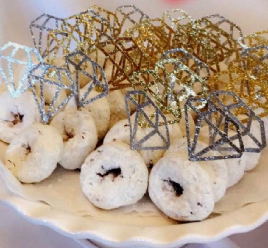 Свадьба - Diamond Donut Toppers// wedding dessert bar// engagement brunch//bridal shower decor// breakfast at tiffanys shower