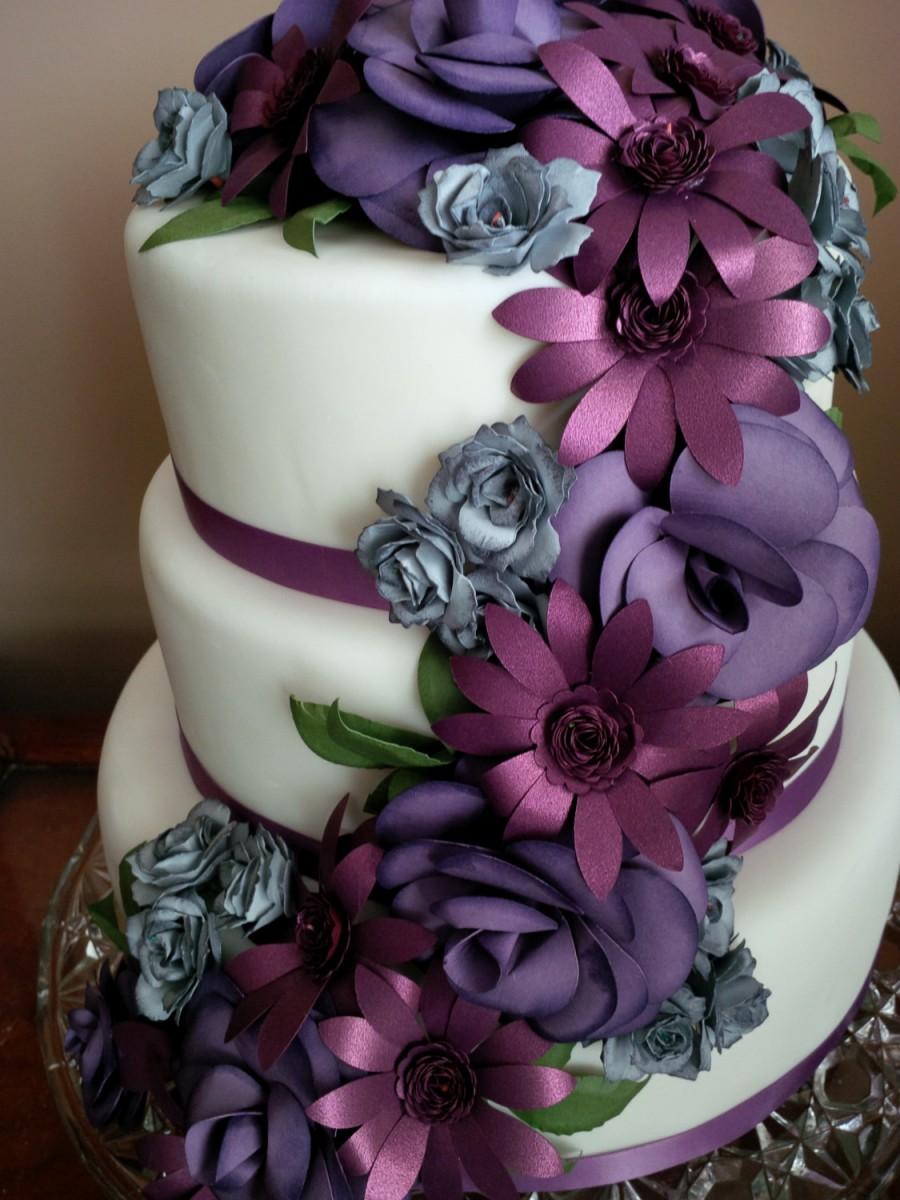 Свадьба - pantone inspired paper flowers wedding cake, radiant orchid roses-daisy, Paloma paper rolled roses, wedding  flowers, unique, eco-friendly