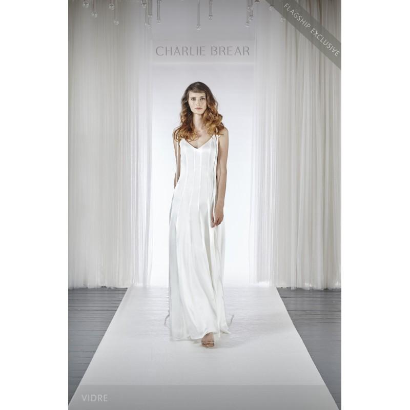 Свадьба - Charlie Brear WR.E.2000.04.VIDRE -  Designer Wedding Dresses