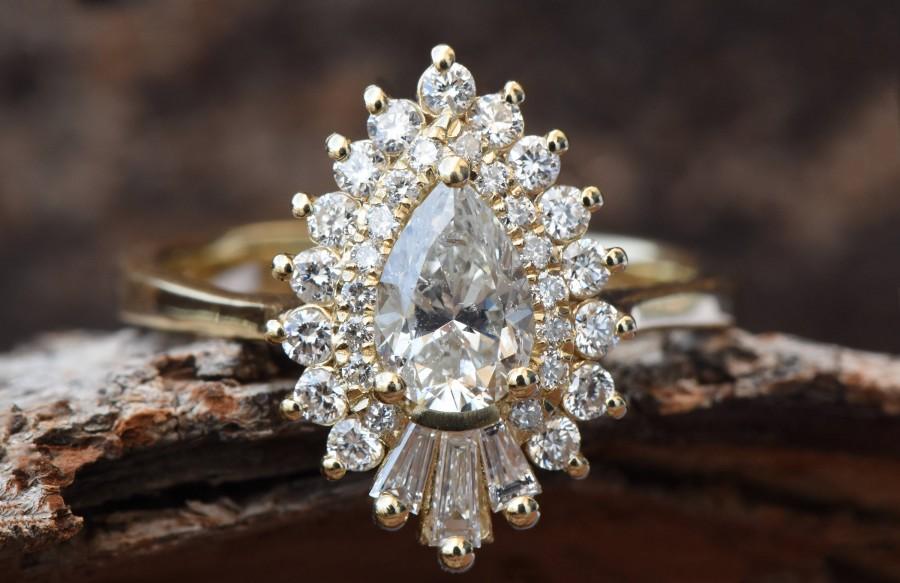 Hochzeit - 1 Carat Diamond engagement ring vintage-14K Yellow Gold-Promise ring-Pear shaped diamond engagement ring-Baguette diamond ring-Art deco ring