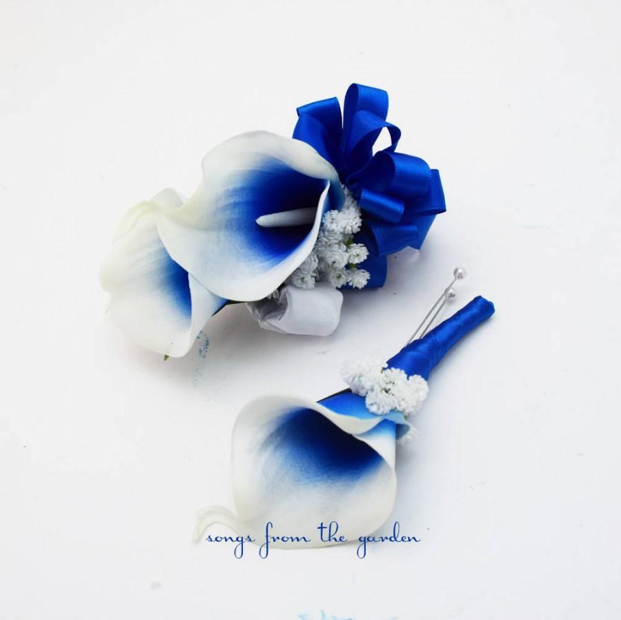 Hochzeit - Real Touch Royal Blue Picasso Calla Boutonniere or Corsage - Customize for Your Wedding Colors - Wedding Prom Boutonniere and Corsage