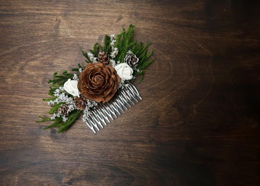 Hochzeit - Green brown  HAIR COMB cedar rose ivory sola flowers rustic woodland wedding, burlap hair piece, bridal accessory, custom, dried flowers