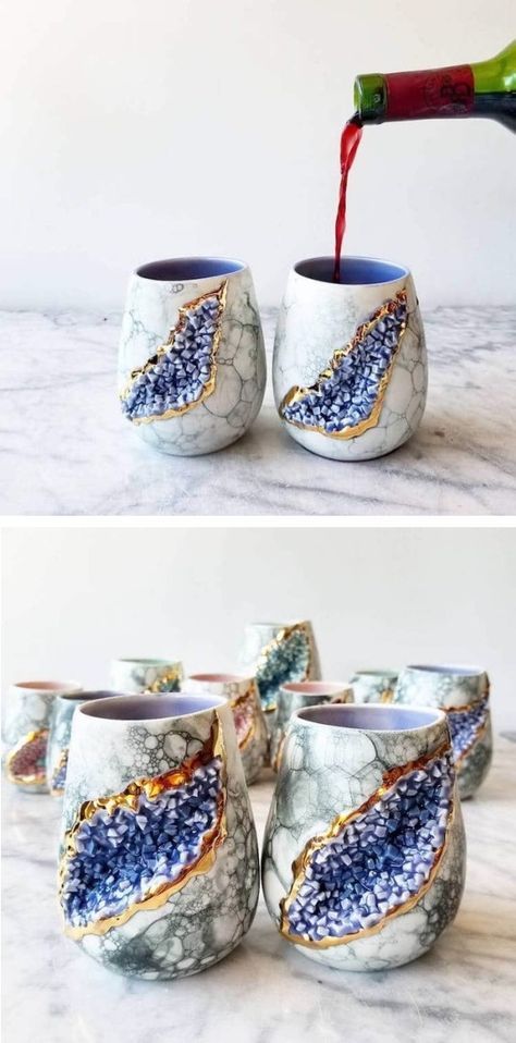Hochzeit - Glistening Geode Mugs Embedded With Clusters Of Lifelike Crystals