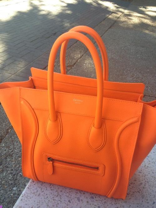 زفاف - A Girl Can Never Have Enough Bags!