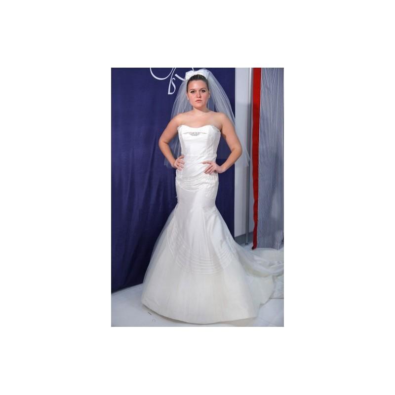 Свадьба - Jorge Manuel FW12 Dress 3 - Strapless Full Length White Jorge Manuel Fit and Flare Fall 2012 - Rolierosie One Wedding Store