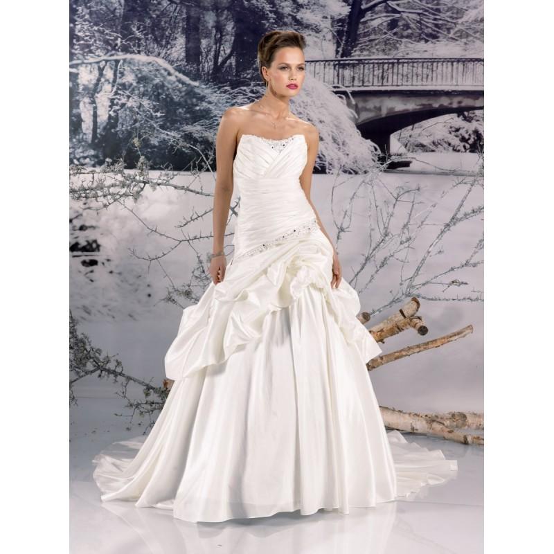 Wedding - Miss Paris, 133-08 ivoire - Superbes robes de mariée pas cher 