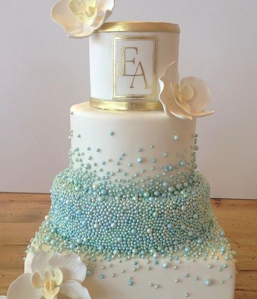 Wedding - Wedding Cake Inspiration - Bobbette & Belle