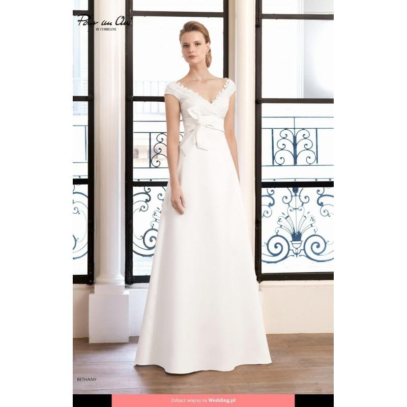 Свадьба - Cymbeline - Bethany Pour un Oui 2015 Floor Length V-neck A-line Sleeveless Short - Formal Bridesmaid Dresses 2018