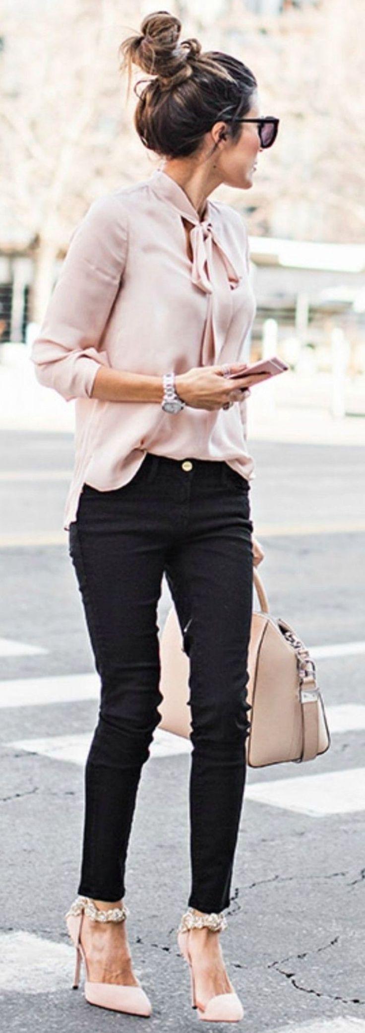 Свадьба - 16 Trendy Ways To Wear Jeans To The Office In 2018