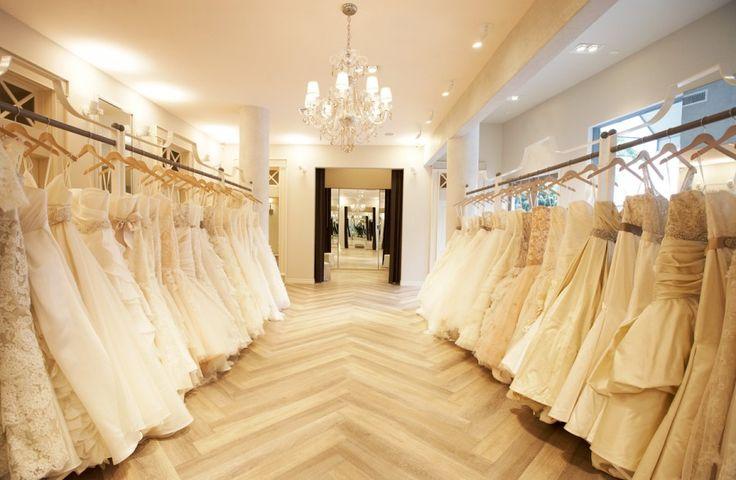 Hochzeit - 5 Tips For Wedding Dress Shopping