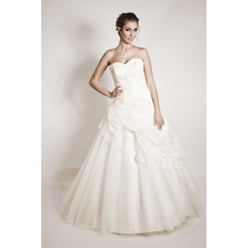 Mariage - Lillian-Mayro Violet - Royal Bride Dress from UK - Large Bridalwear Retailer