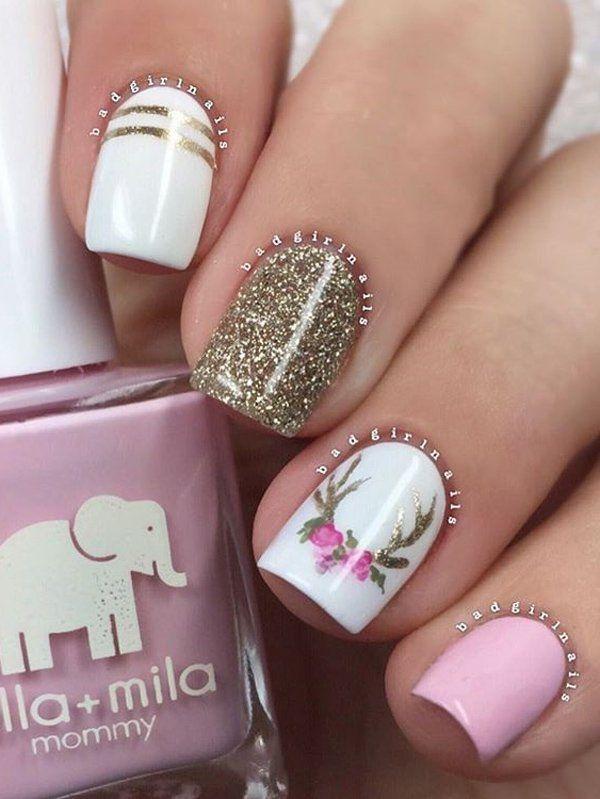 Hochzeit - 73 Creative Christmas Nails For 2017 - Trending Winter Nail Designs