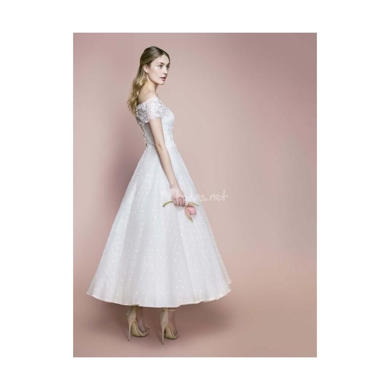 Hochzeit - 6778S (Blumarine ) Corte En A Escote Hombros caídos Medio Con mangas - Vestidos de novia 2018 
