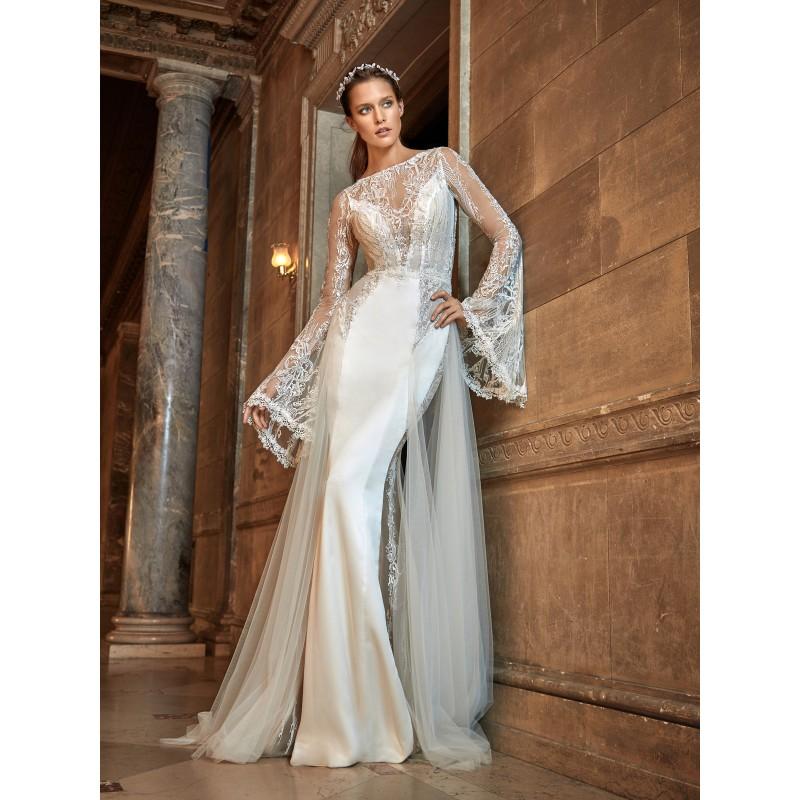 Mariage - Galia Lahav Fall/Winter 2017 Penélope Satin Keyhole Back Chapel Train Appliques Fit & Flare Illusion Flare Sleeves Bridal Gown - Rolierosie One Wedding Store