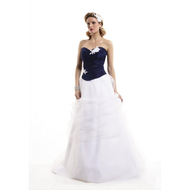 Wedding - Pia Benelli, Arome marine et blanc - Superbes robes de mariée pas cher 