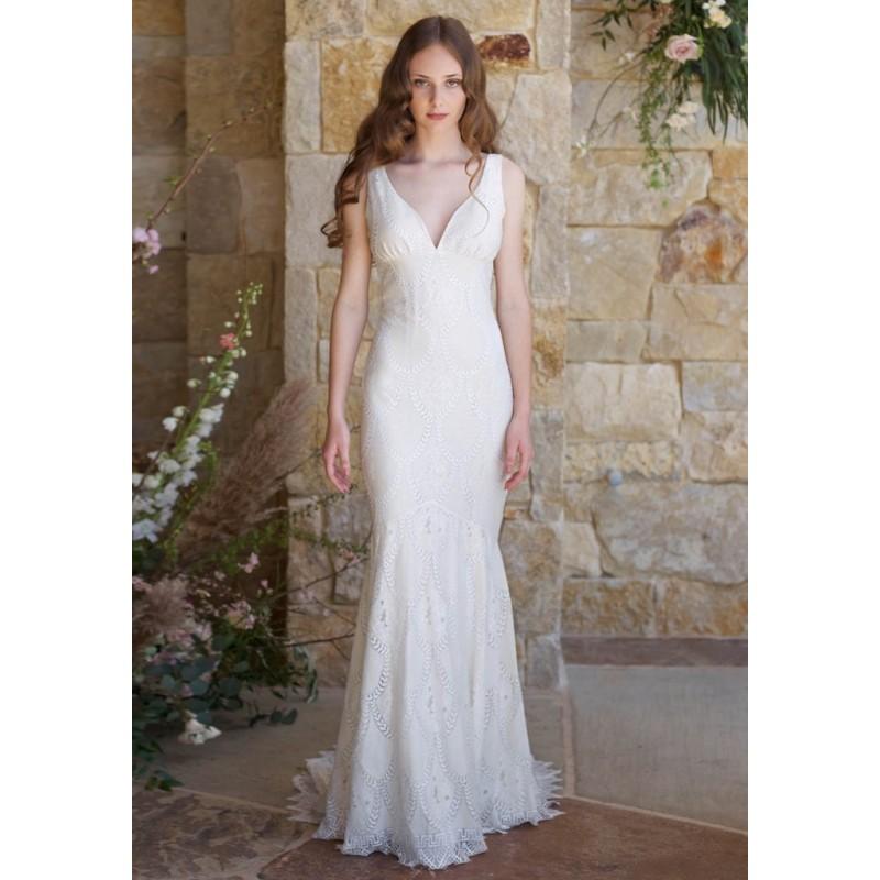 زفاف - Claire Pettibone Spring/Summer 2018 Toscana Vintage Court Train Ivory V-Neck Mermaid Sleeveless Lace Garden Wedding Dress - Branded Bridal Gowns