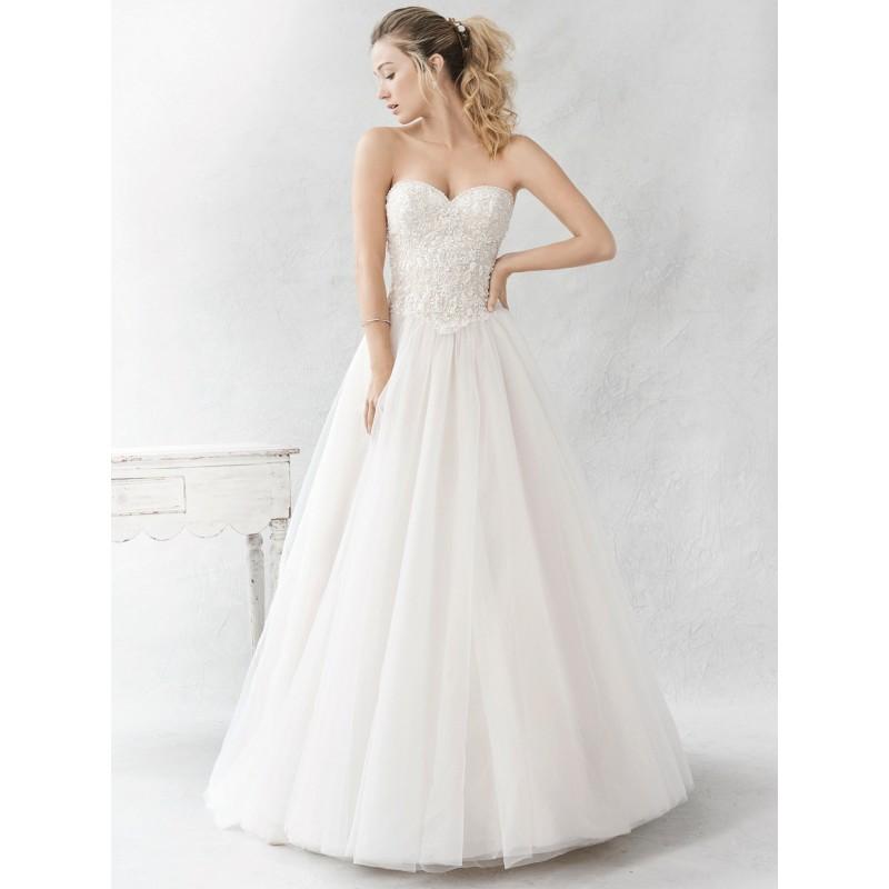 Mariage - Ella Rosa Spring/Summer 2017 BE368 Chapel Train Sweet Spring Ivory Tulle Sweetheart Embroidery Sleeveless Aline Wedding Gown - Brand Prom Dresses